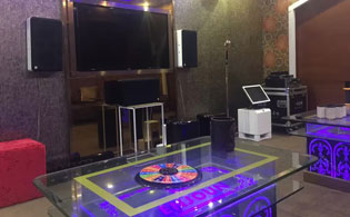 購(gòu)買別墅影音音響設(shè)備，智能影音系統(tǒng)找私家影院公司英嘉尼 