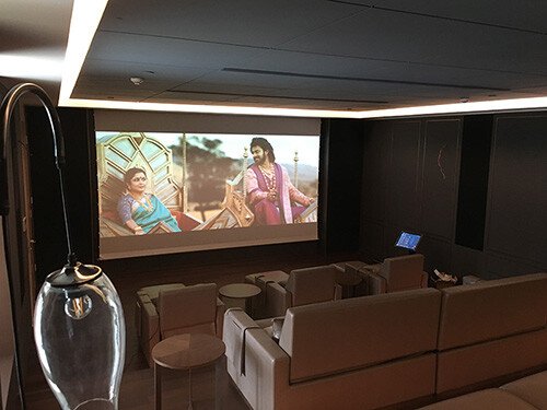 <b>一套完整的家庭影院音響系統(tǒng)需要哪些設(shè)備呢？</b>